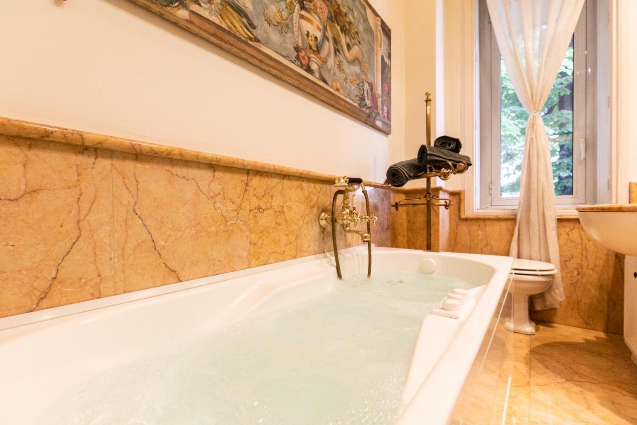 Klimt - Jacuzzi 5 Star - Luxury Design Apartment Milan Extérieur photo